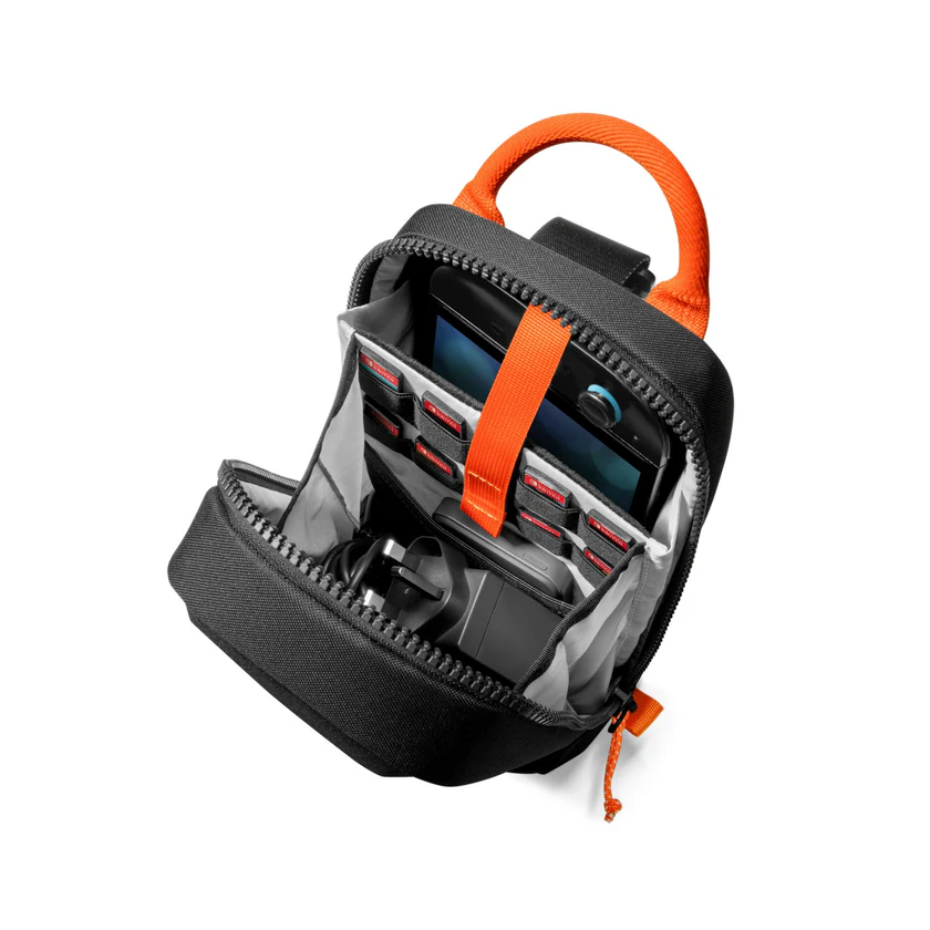 TOMTOC GAMEON G49 SWITCH 2 TRAVEL BAG BLACK G49S1D1 thumbnail 11