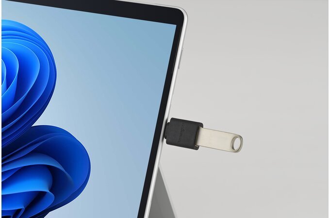 Kensington USB-C to USB-A Adapter - K33477WW thumbnail 14