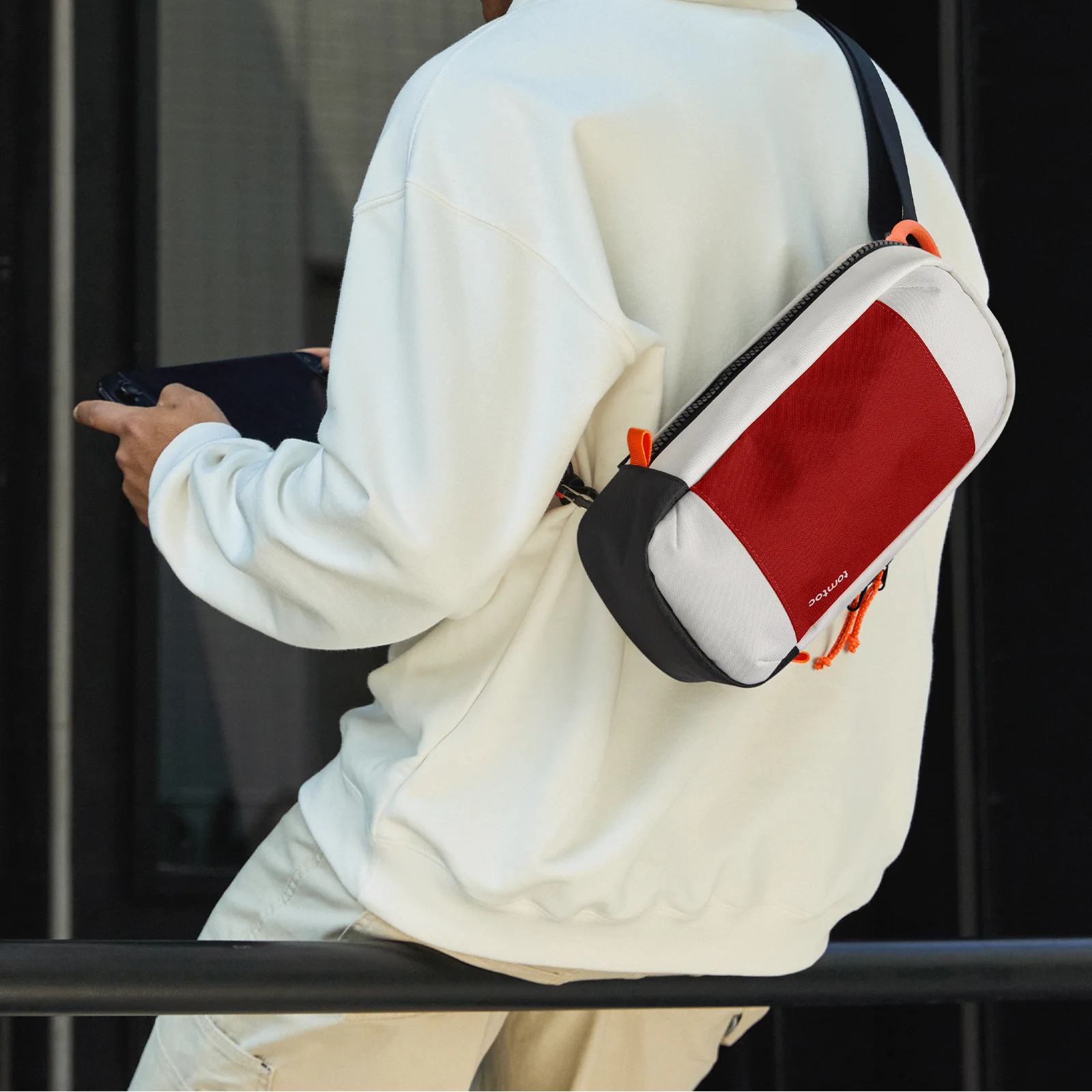 TOMTOC GAMEON G49 SWITCH 2 TRAVEL BAG RED G49S1R1 thumbnail 13