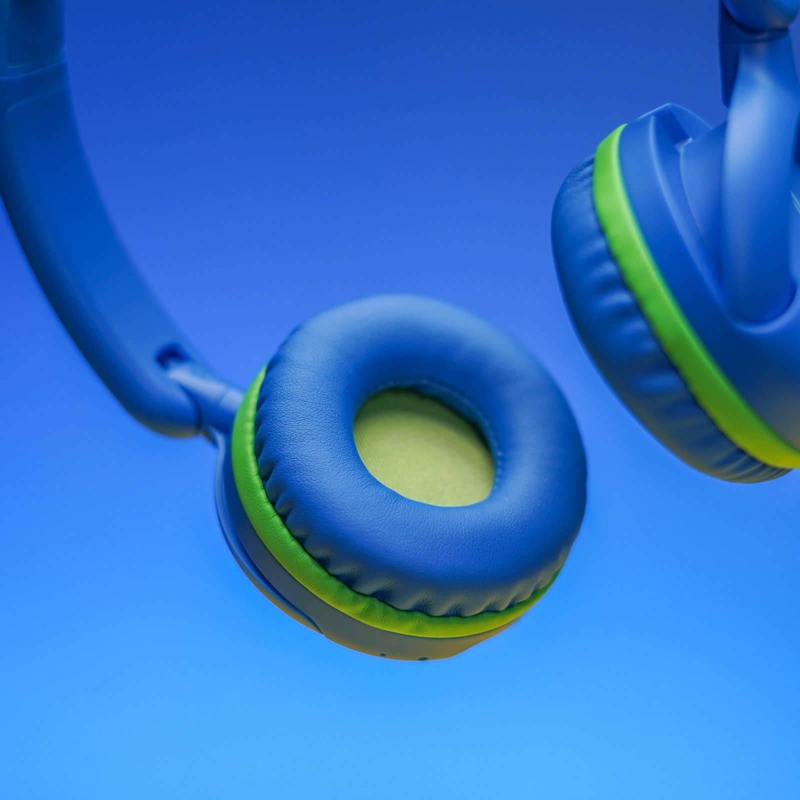 Bluepebble Kids Pulse Audio KD80 Wireless Headphones - Safe & Stylish BP-PAD80JNR thumbnail 21