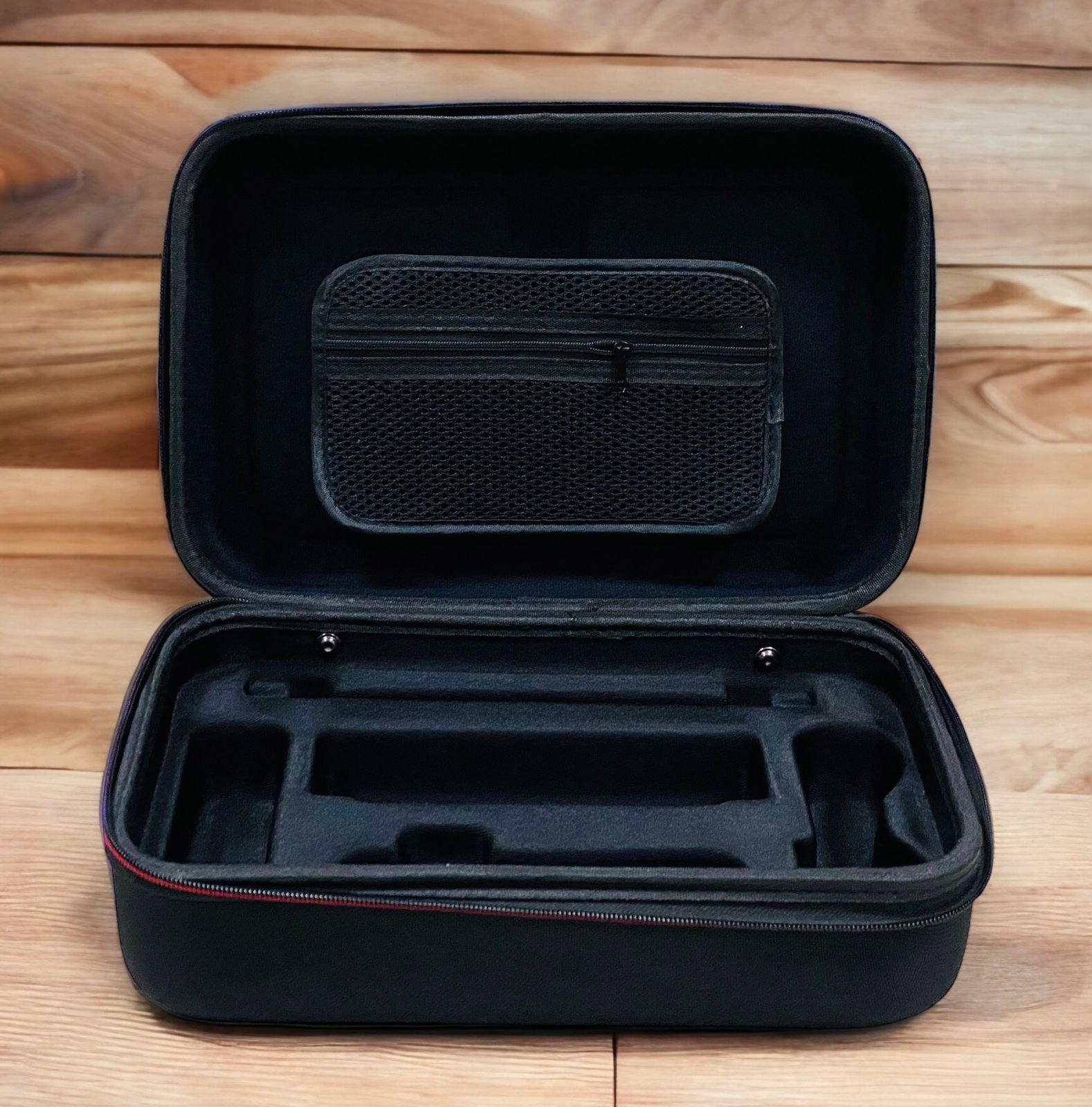 NINTENDO SWITCH GAME TRAVELER DELUXE SYSTEM CASE BLACK thumbnail 7