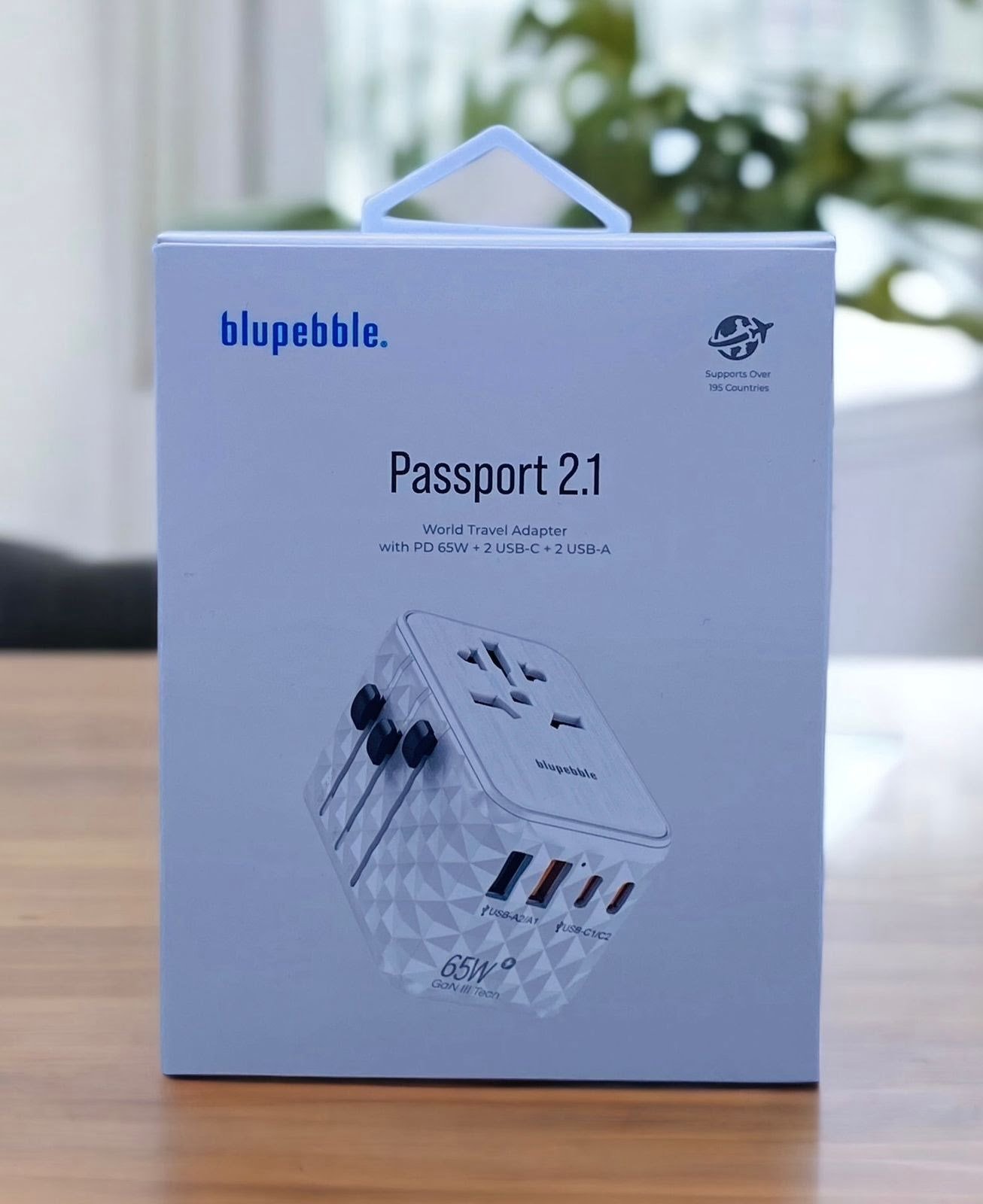 BLUPEBBLE PASSPORT 2.1 WORLD TRAVEL ADAPTER WITH PD 65W + 2 USB-C + 2USB-A thumbnail 21