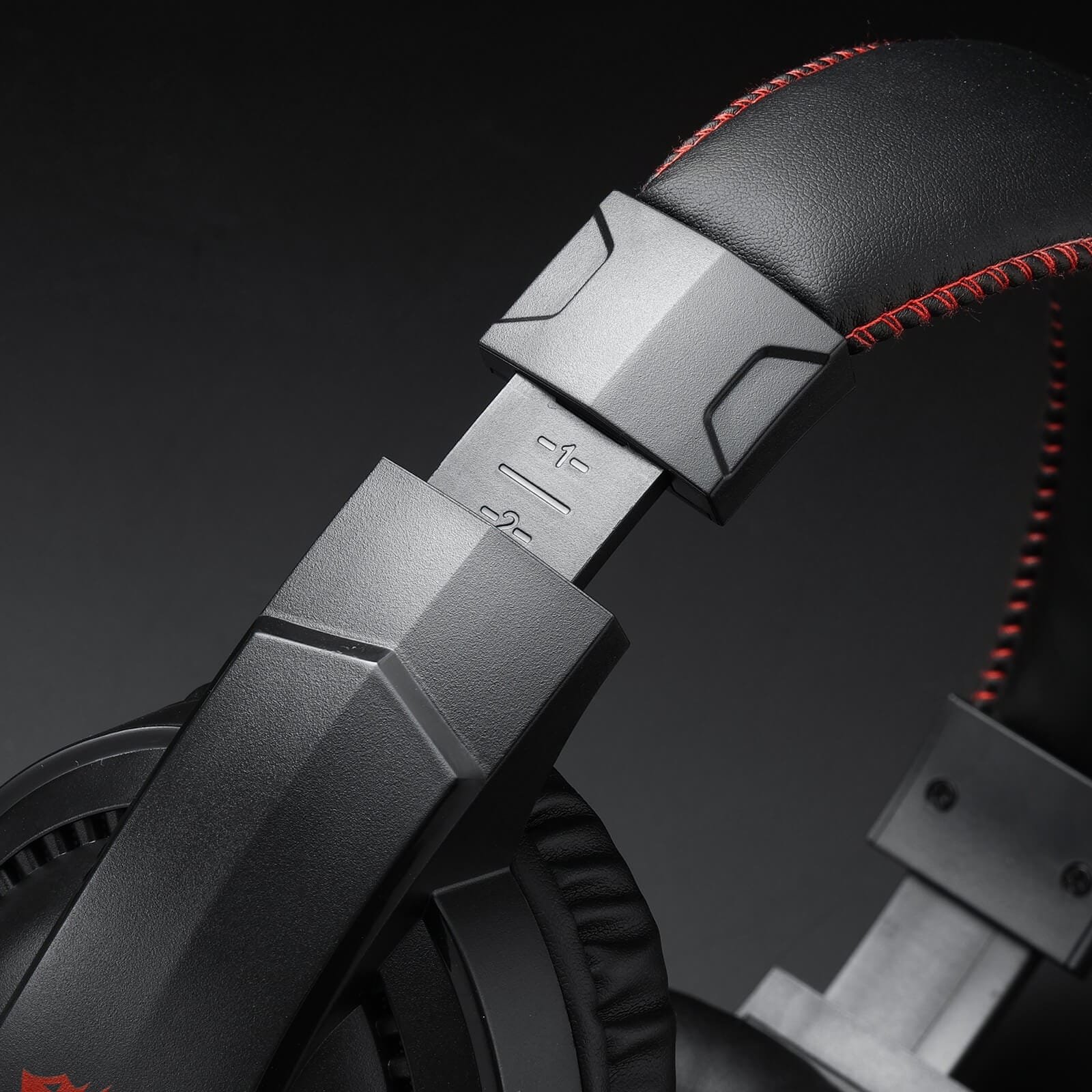 REDRAGON CRONUS GAMING HEADSET WITH MICROPHONE H211RGB thumbnail 19