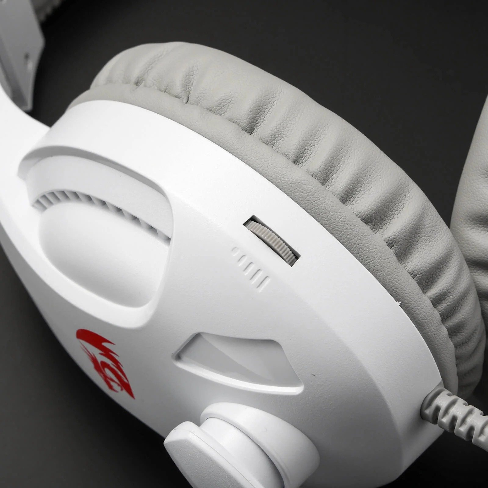 REDRAGON CRONUS GAMING HEADSET WITH MICROPHONE H211RGB thumbnail 28