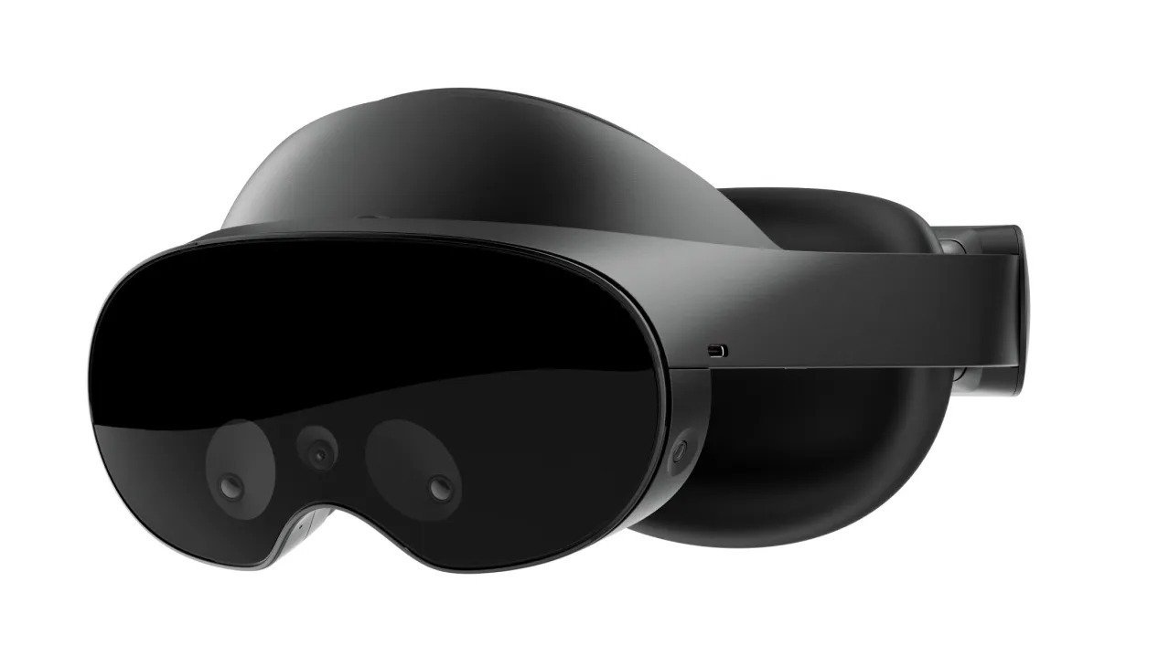 Immerse Yourself in Virtual Reality with the Oculus Meta Quest Pro - 256GB thumbnail 19