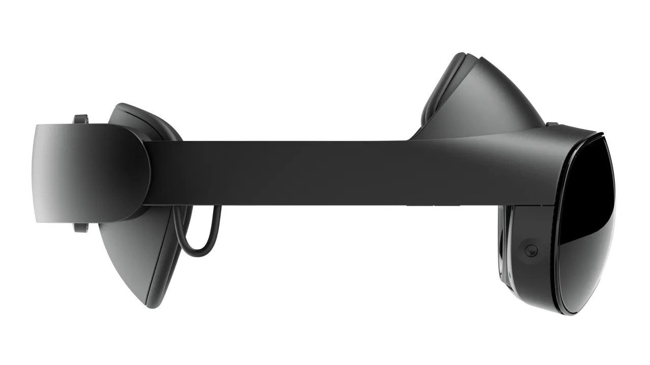 Immerse Yourself in Virtual Reality with the Oculus Meta Quest Pro - 256GB thumbnail 3