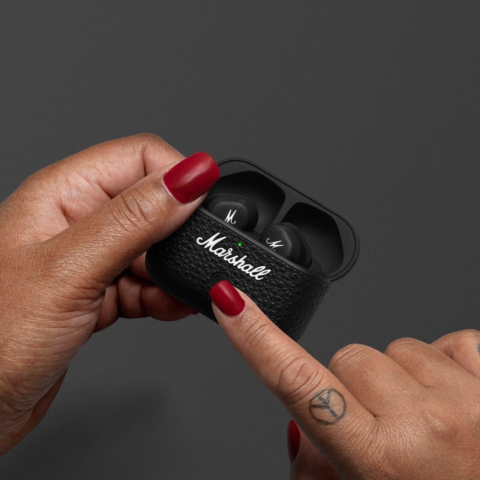 Marshall Motif II A.N.C. Wireless Bluetooth Earbuds - Black MOTIF II thumbnail 15