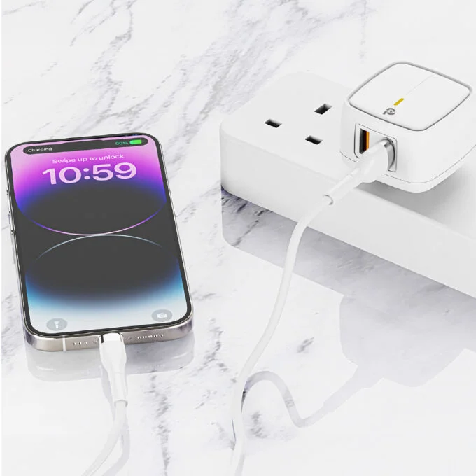 POWERO PLUS BRITISH PD QC 20W ADAPTER WHITE PR-TCP20UK-WH thumbnail 4