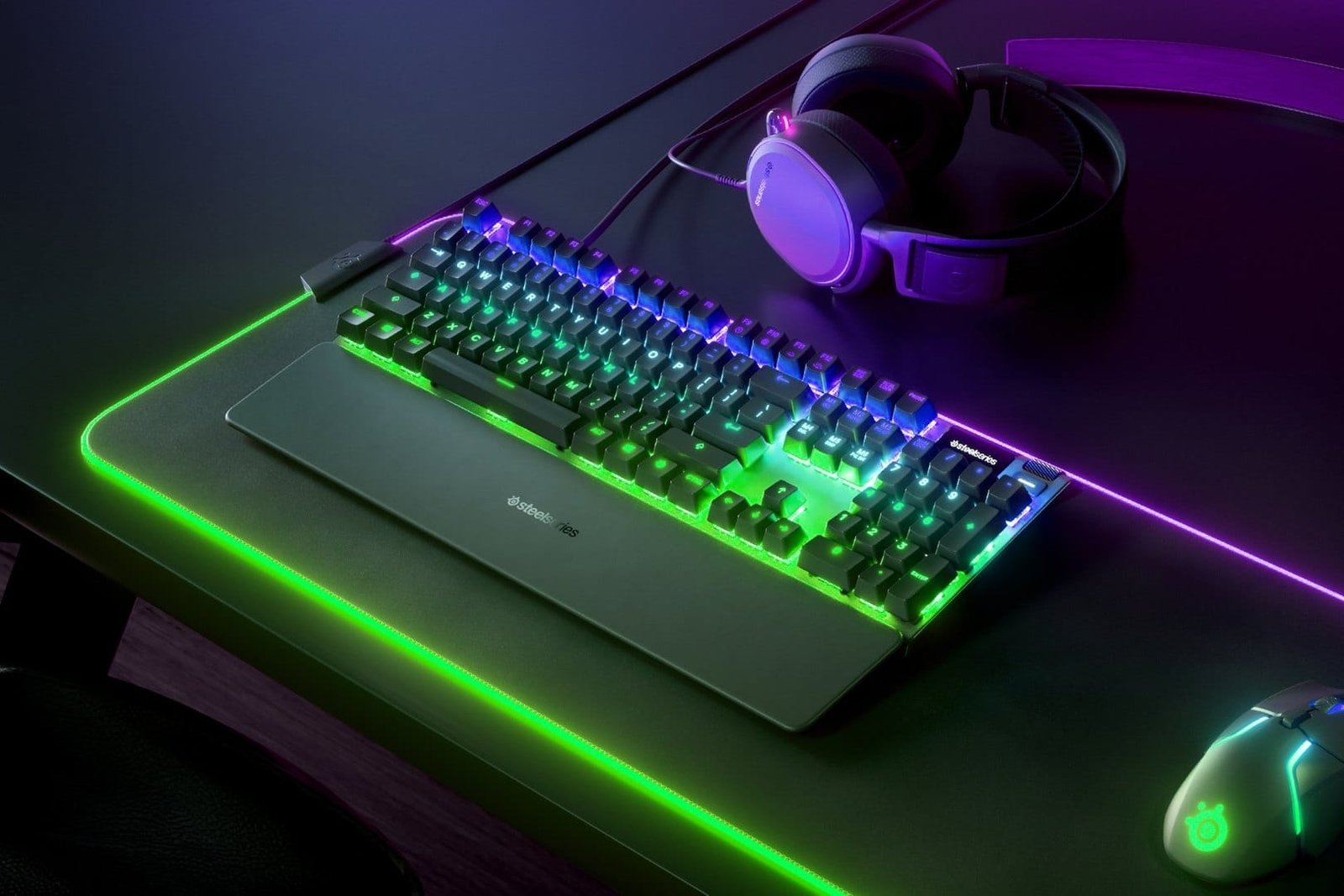SteelSeries Apex 7 Red Switch Mechanical Gaming Keyboard US (KB 64636) - Dynamic RGB Lighting, Premium Red Switches for Quick Response thumbnail 5