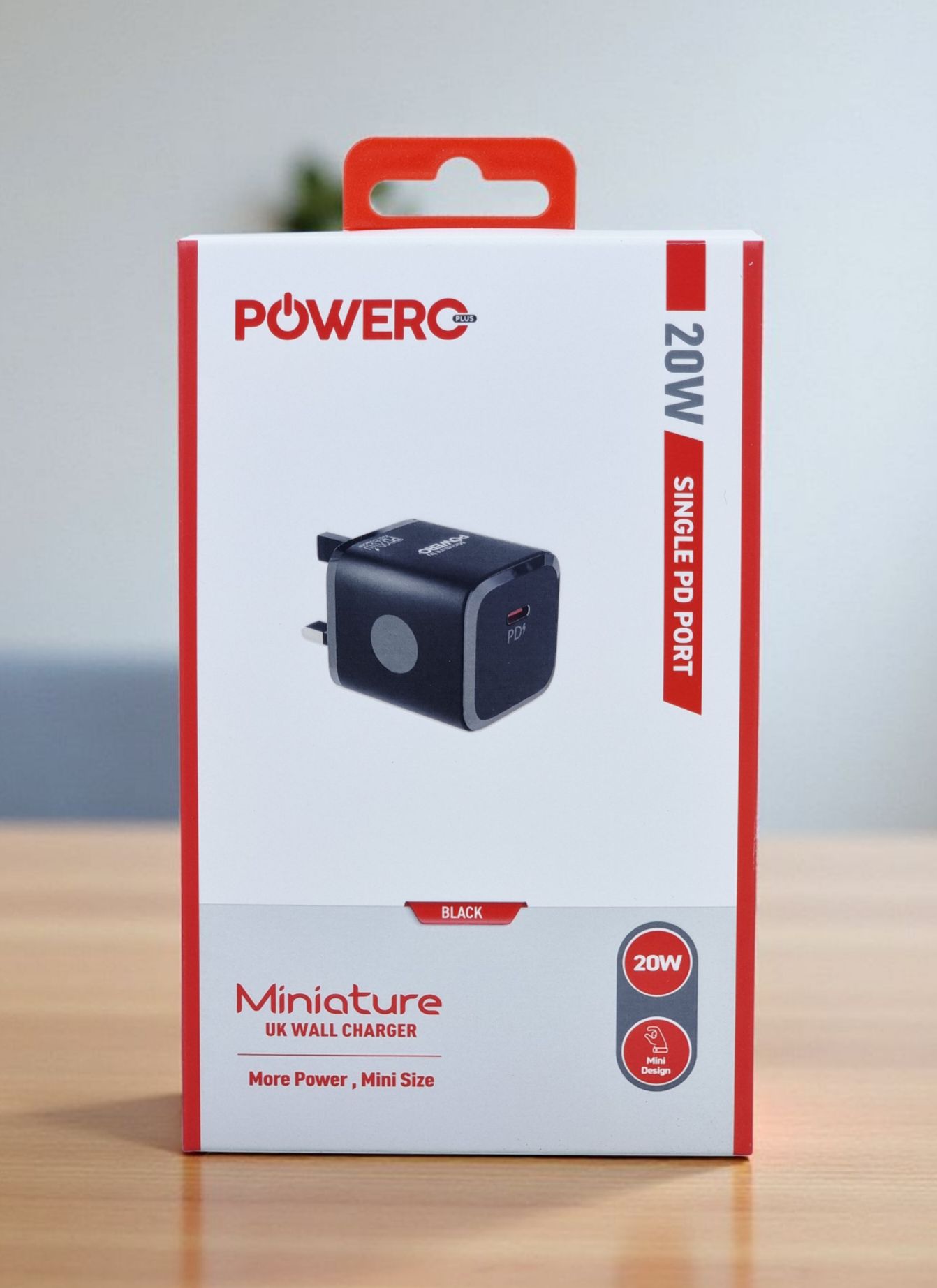 POWERO PLUS MINIATURE UK WALL CHARGER 20W SINGLE PD PORT BLACK PR-TCUK25-BK