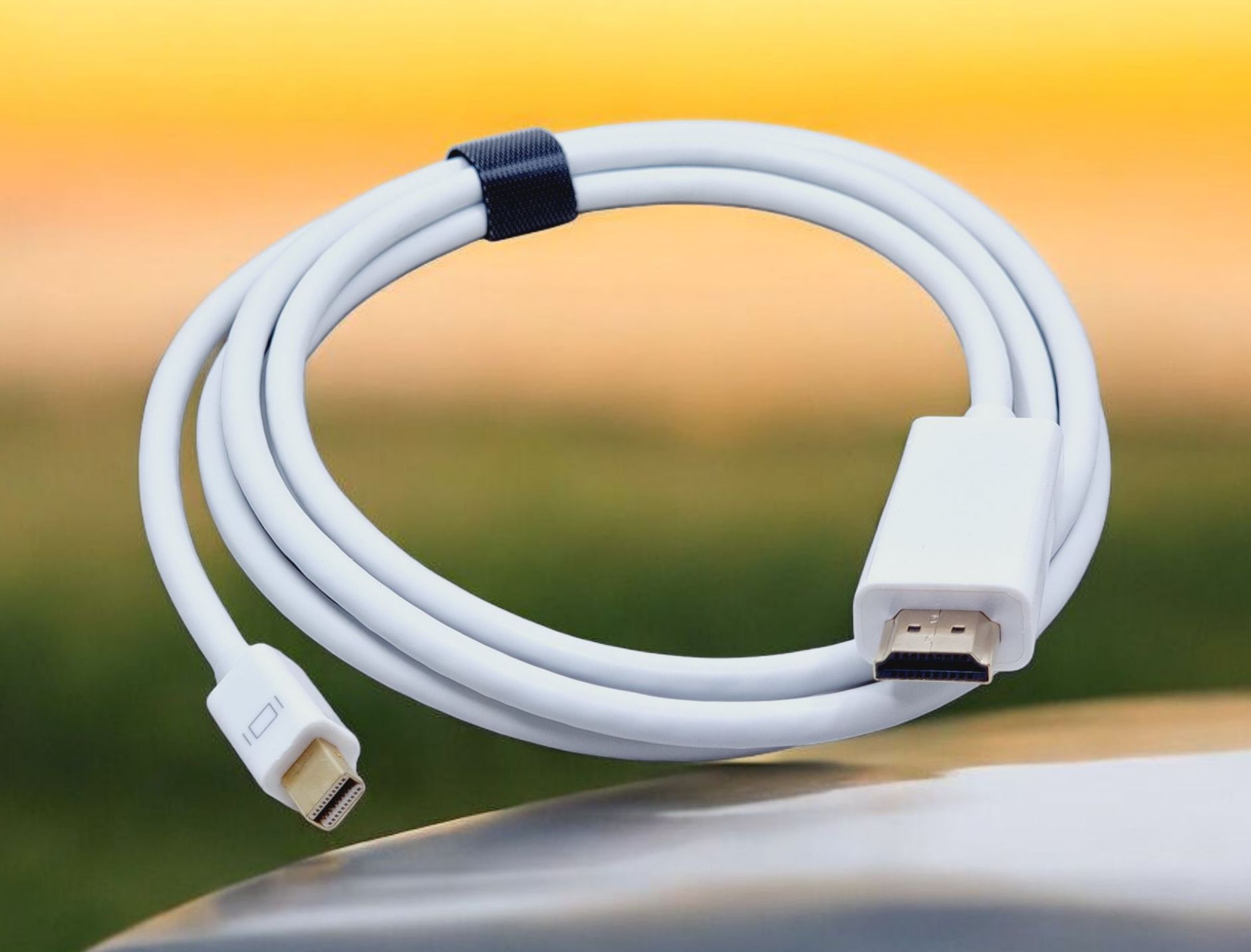 MINDPURE MINI DP TO HDMI MALE TO MALE WHITE ROUND CABLE 1080P 2M WHITE LX10210
