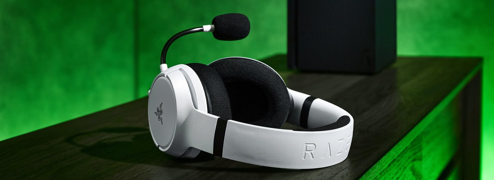 RAZER KAIRA WIRED GAMING HEADSET FOR XBOX XS WHITE SERIES RZ04-03970300-R3M1