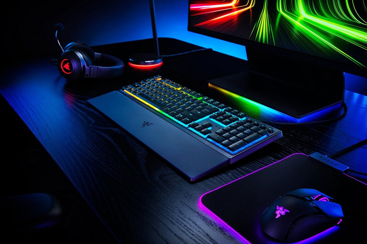 RAZER ORNATA V3 - LOW-PROFILE MECHA-MEMBRANE RGB KEYBOARD (CLICKY) RZ03-04460100-R3M1