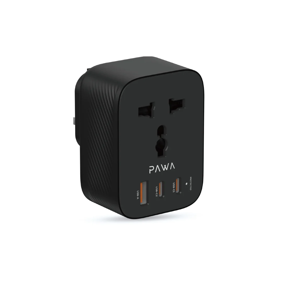 PAWA UNIVERSAL TRAVEL ADAPTER WITH PD QC PORT PD20W BLACK